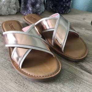 Toms Viv Sandal - vegan - brand new!
